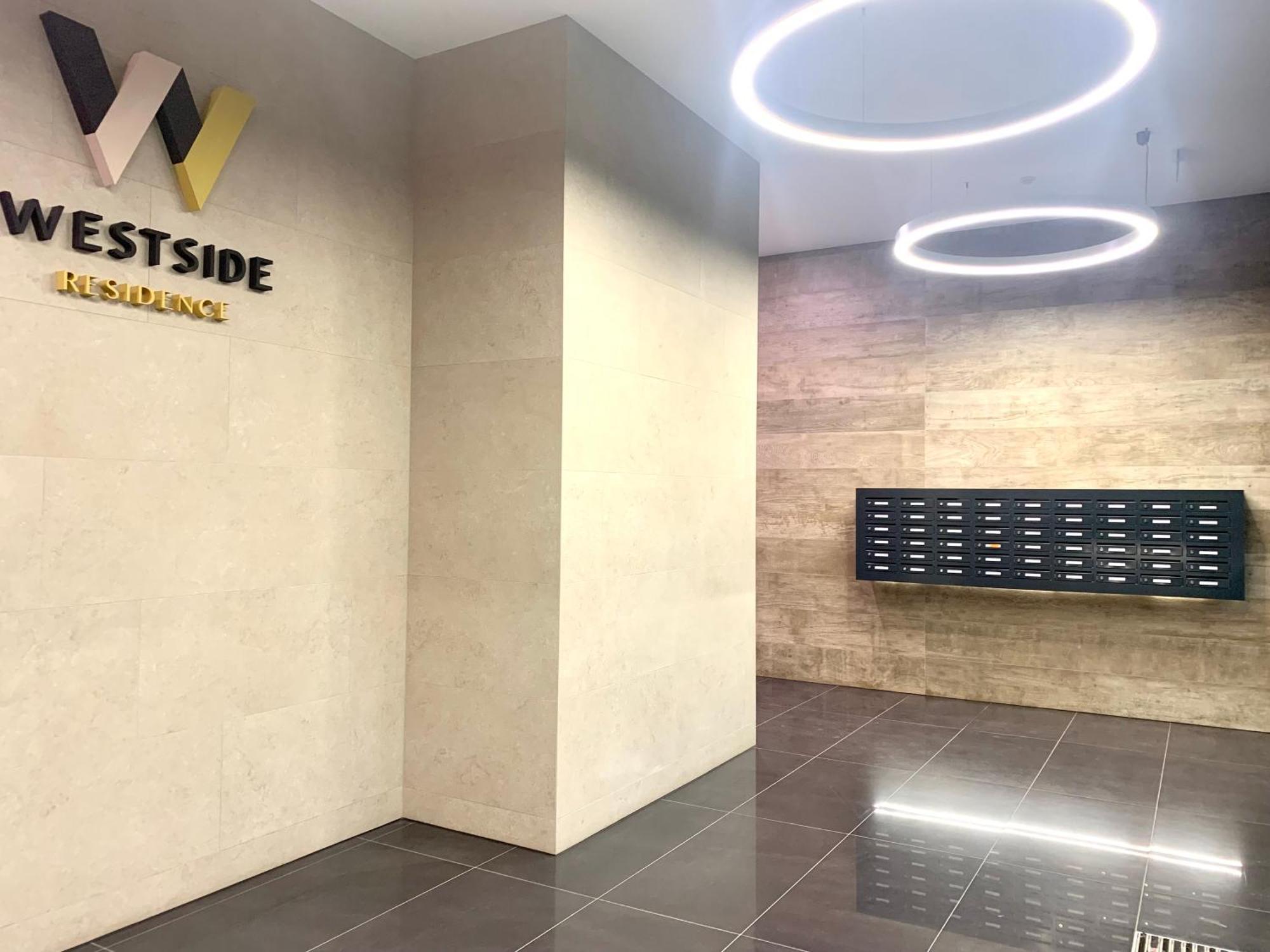 Westside Residence Apartment - Modern & Peaceful - Free Garage! ブダペスト エクステリア 写真