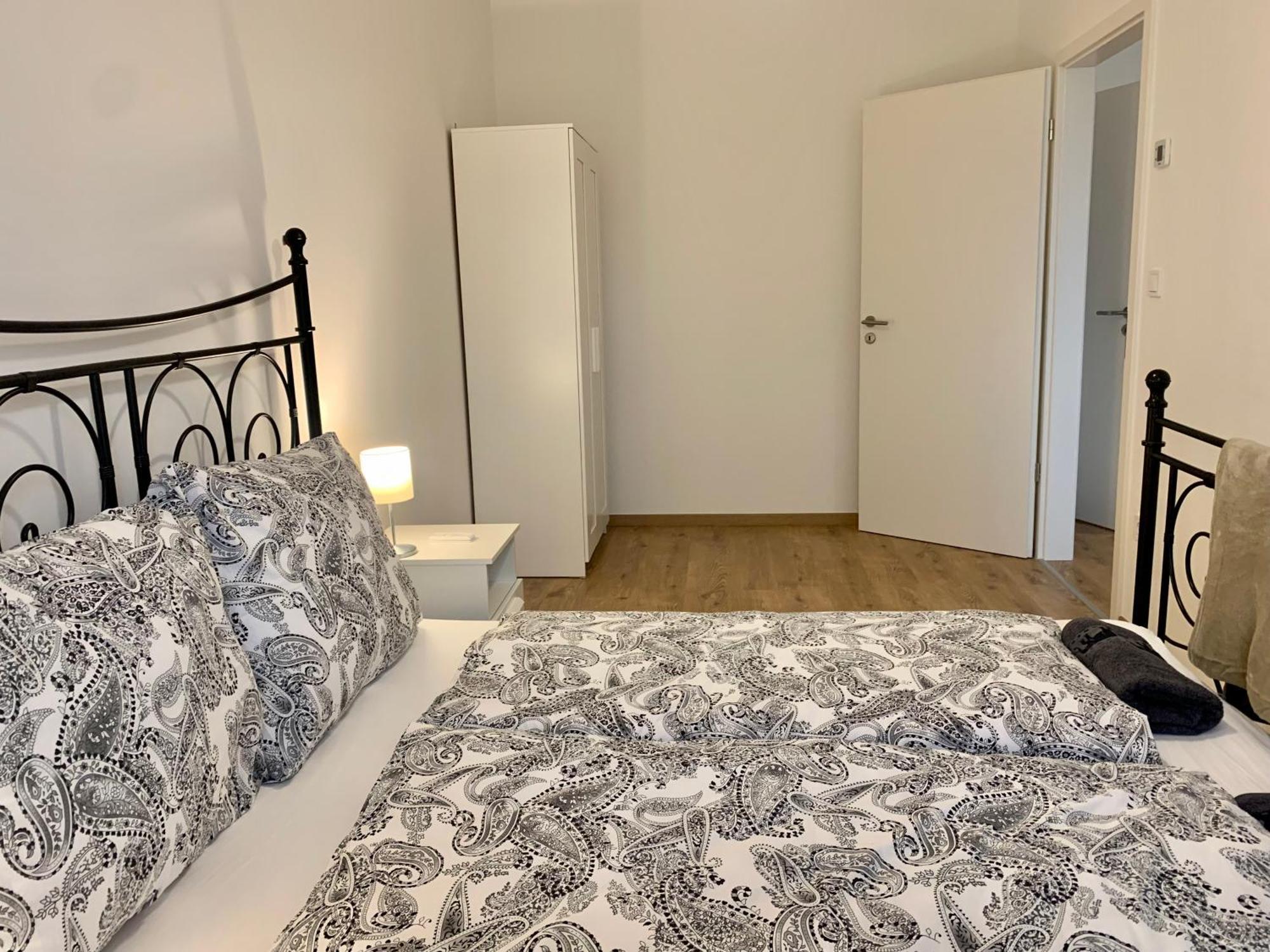 Westside Residence Apartment - Modern & Peaceful - Free Garage! ブダペスト エクステリア 写真